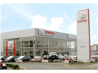 Listers Toyota Nuneaton in Eliot Park